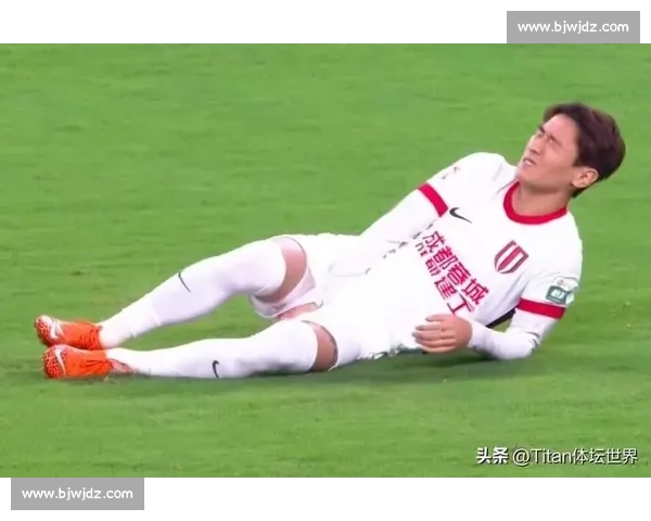 申花憾平失争冠先机，老将垂首映落寞